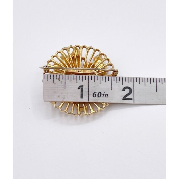 Vintage Kramer Floral Brooch Gold Tone Fan Back Faux Pearls Rhinestones Signed - Picture 5 of 6